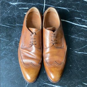 Men’s lace up dress shoes